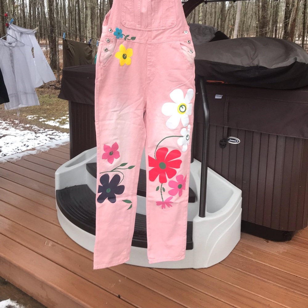 Miss Look Flowered Pink Overalls. Brand New. Size Xl